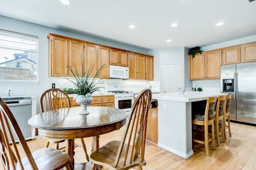 730 Halliday St, Anaheim CA  92804-3129 exterior