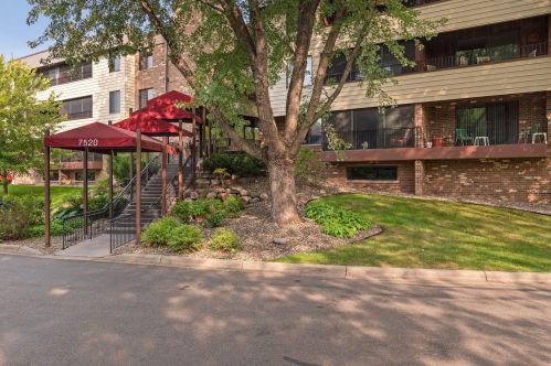 7520 Cahill Rd, Minneapolis MN  55439-2737 exterior