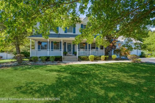 16 Wendy Ct, Jackson Twp, NJ 08527-1154