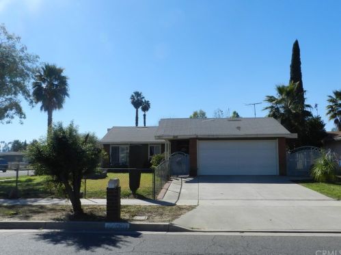 2830 Dorlen St, Riverside, CA 92504-4606