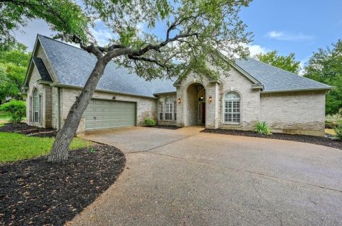 130 Hazeltine Dr, Georgetown, TX 78628-1188