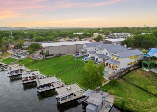1322 Euel Moore Dr, Lakeside Heights, TX 78639-5999