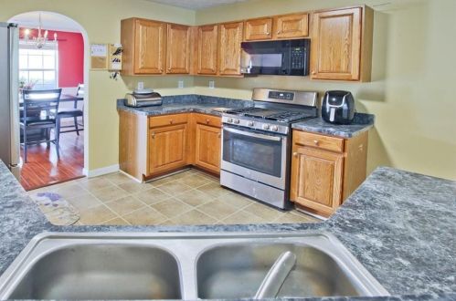 1605 Gallup Dr, Stockbridge GA  30281-2481 exterior