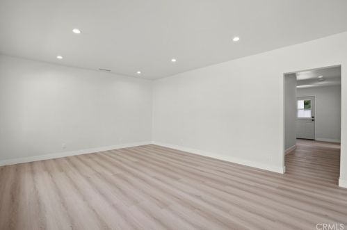 1710 Glenwood Rd, Glendale CA  91201-1812 exterior