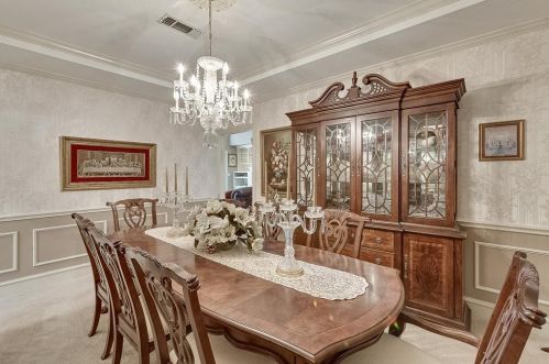 2212 Vly Vw Dr, Cedar Hill TX 75104-6712 exterior