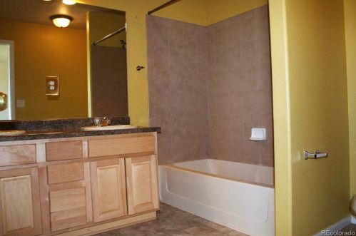 23606 Mississippi Cir, Aurora CO 80018-6111 exterior