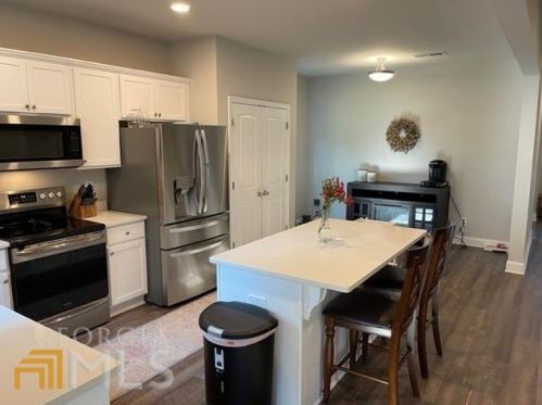 51 Cedar Creek Dr, Forsyth, GA 31029-5154