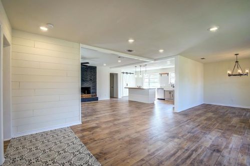 5403 Vale St, Greenville, TX 75402-6437