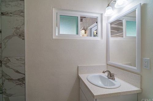 4082 Overland St, Riverside CA  92503-4071 exterior