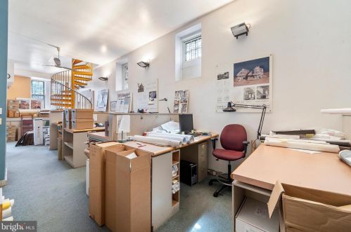 3961 Baltimore Ave, Philadelphia PA 19143-2623 exterior