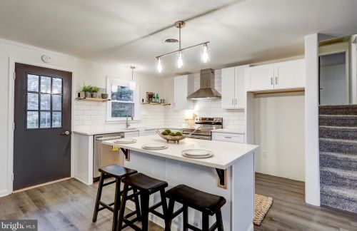 536 Friendship Ave, Lancaster PA  17601-4416 exterior