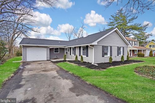 57 Placid Ln, Willingboro, NJ 08046-2736