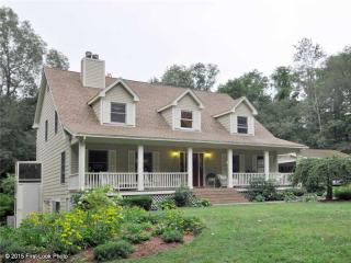 12 Foxx Dr, Lincoln, RI 02865-4304