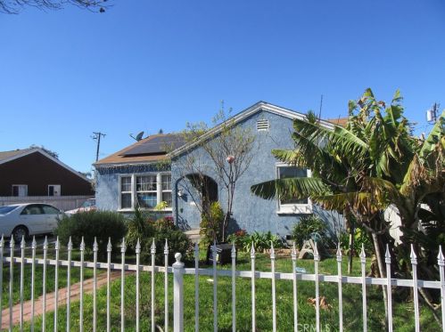 1606 Sycamore St, Santa Ana, CA 92707-2233