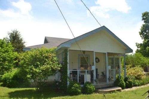 19037 County Road 502, Colcord, OK 74338-4300