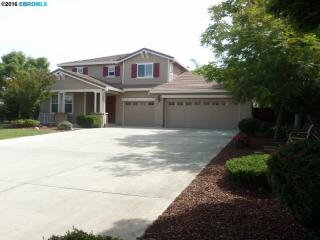 1230 Acacia Ct, Los Angeles, CA 94513-7006