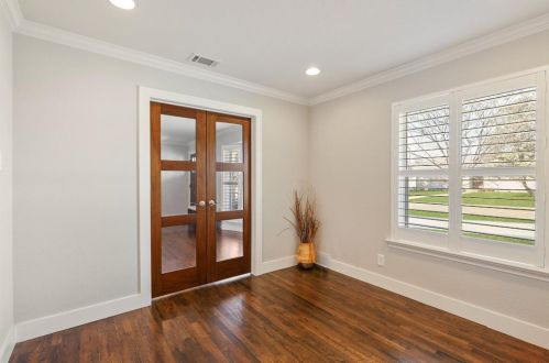 5426 Caladium Dr, Dallas TX  75230-2620 exterior