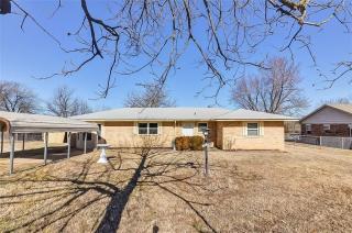 14143 21st St, Choctaw, OK 73020-8006