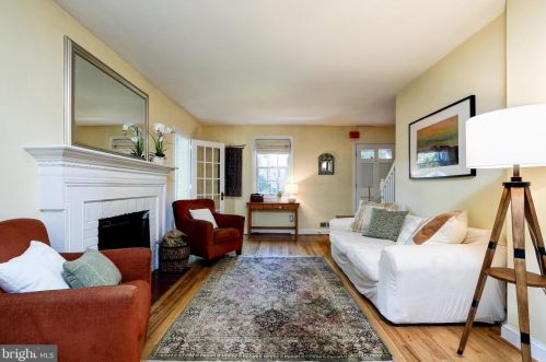 1313 Elson Ct, Silver Spring MD 20912-7027 exterior