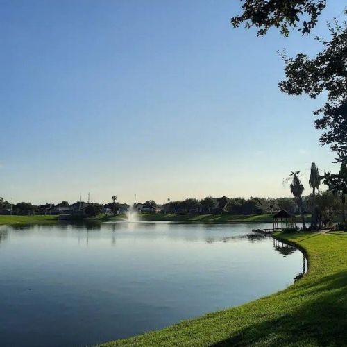 9502 Sunlake Dr, Pearland, TX 77584-2873
