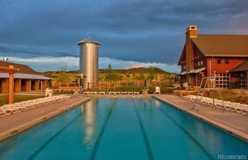 27414 Roxbury Pl, Denver CO  80016 exterior