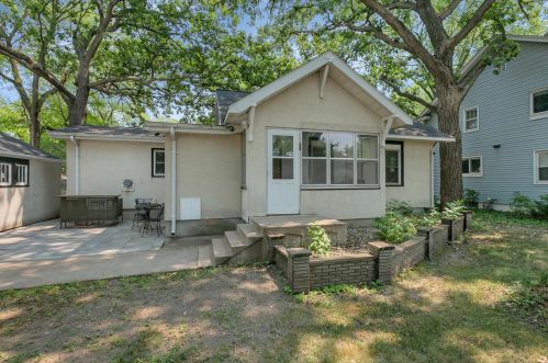 1514 Clearwater Rd, Saint Cloud, MN 56301-5721