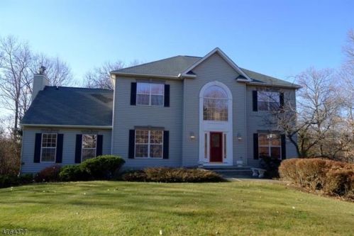 13 Mount Pleasant Rd, Sparta, NJ 07871-3844