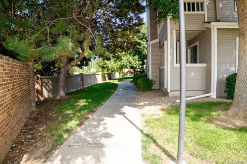 5745 Atlantic Pl, Denver CO  80227-2575 exterior