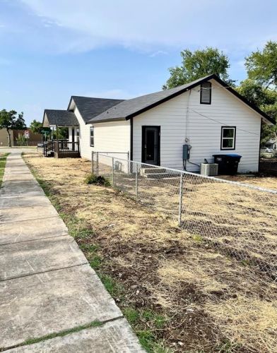 4451 6th Ave, Fort Worth TX  76115-2201 exterior