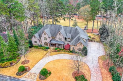 4140 Thunderbird Dr, Marietta, GA 30067-4753