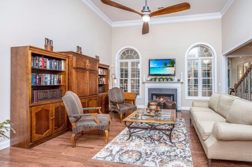 1300 Country Wood Ct, Mount Pleasant, SC 29466-9056