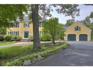 3 Brier Ln, Derry, NH 03038-4844