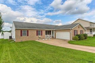 1837 Dorchester Dr, York, PA 17408-4281