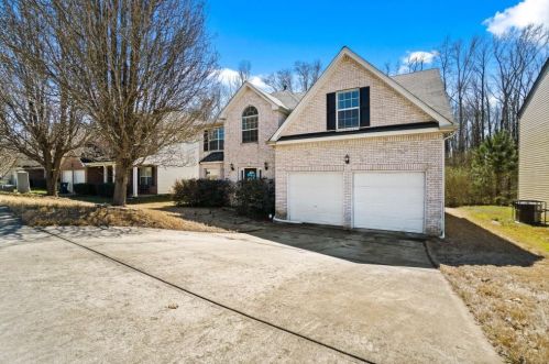 1984 Sawgrass Dr, Hampton, GA 30228-5312