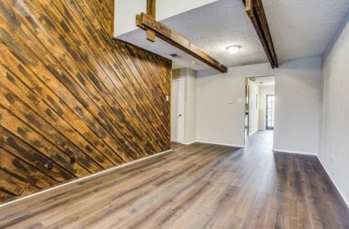 1510 Cherrycrest St, Dallas TX  75228-5140 exterior