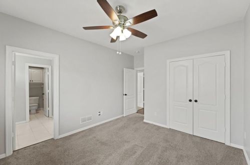 2033 Le Mans Dr, Carrollton TX 75006-4337 exterior