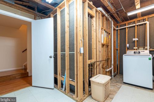 5 Casino Ct, Silver Spring MD 20906-5953 exterior