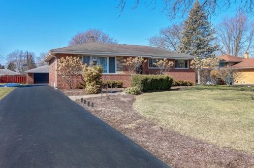 12720 Westgate Dr, Palos Heights, IL 60463-2235