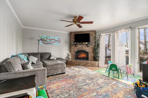 29346 County Road 2, Elkhart, IN 46514-9377