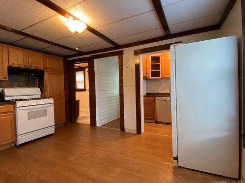 9 Elmwood Ter, Torrington CT  06790-3237 exterior