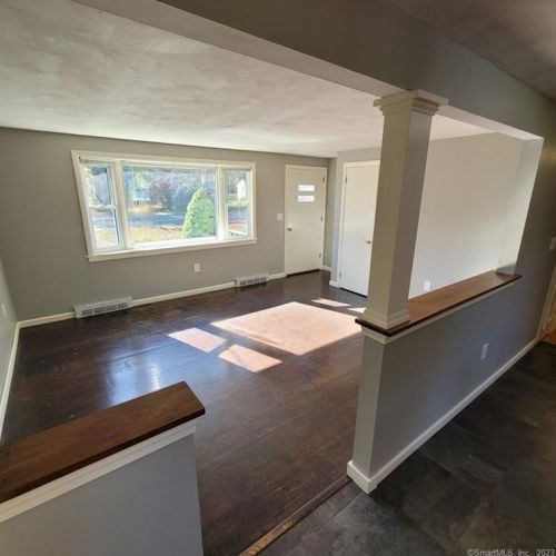 189 Windsorville Rd, Ellington CT  06029-4015 exterior