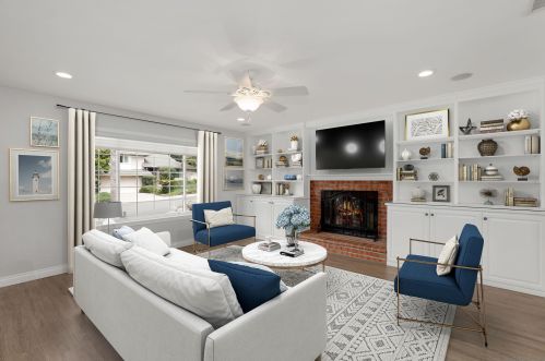 5291 Vickie Dr, San Diego, CA 92109-1334