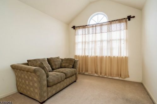 37 Dorset Dr, Hackettstown NJ  07840-5010 exterior