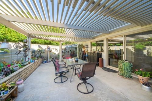 1640 Carnelian St, Anaheim CA  92802-2416 exterior
