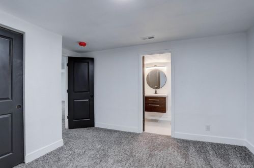 8806 Asbury Dr, Aurora CO  80227-2306 exterior