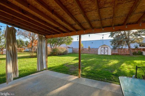 829 Fountain Ave, Lancaster PA 17601-4532 exterior