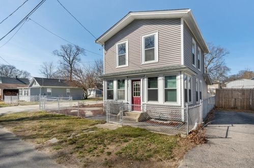 167 Northup St, Warwick, RI 02889-9220