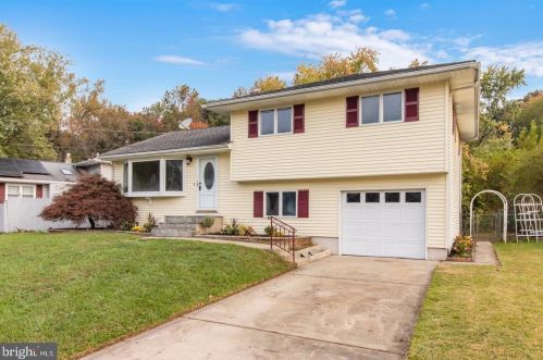 16 Ryerson Dr, Trenton, NJ 08690-3122