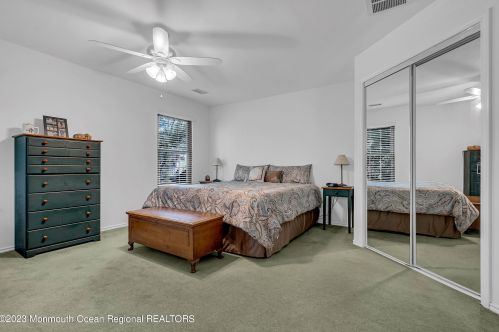 17 Rawson Cir, Tinton Falls NJ 07712-2579 exterior