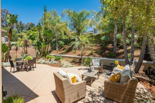 10 Brockton, Irvine CA  92620-7911 exterior